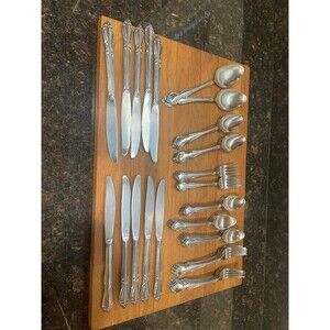 Wm Rogers Royal Splendor - Stainless - 56-Piece Flatware Set